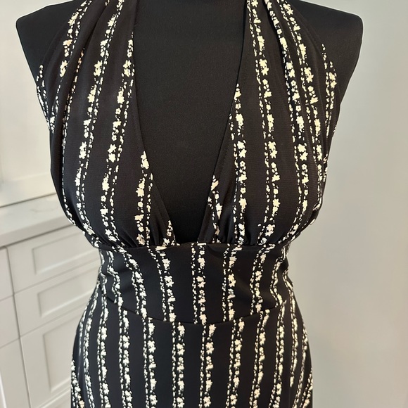 Black & Cream Halter Dress - Size M - Picture 6 of 6